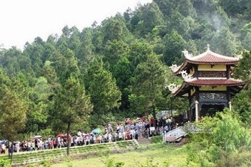 Ngang pass - Lieu Hanh Princess temple - Vung Chua - Da Nhay - Con Cat